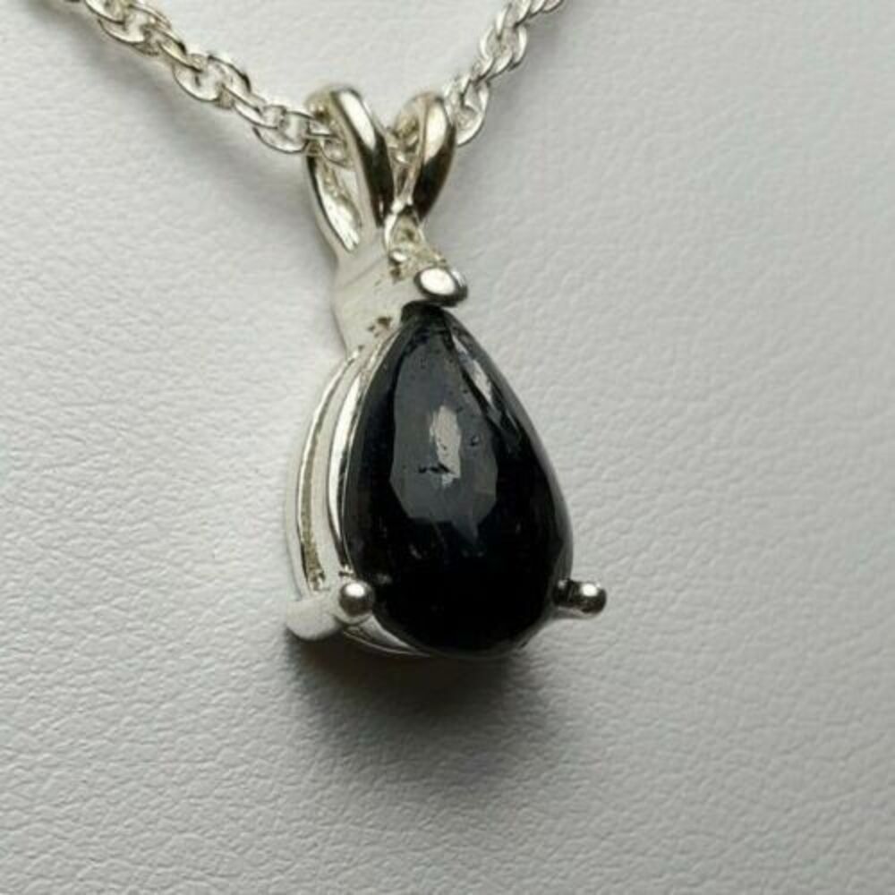 Natural Sapphire and Diamond Pendant Necklace with 18 Chain - Picture 2 of 8